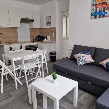 Superbe Appartement - Hypercentre - Rue Madeleine - 6 Personnes ทรัวส์ ภายนอก รูปภาพ