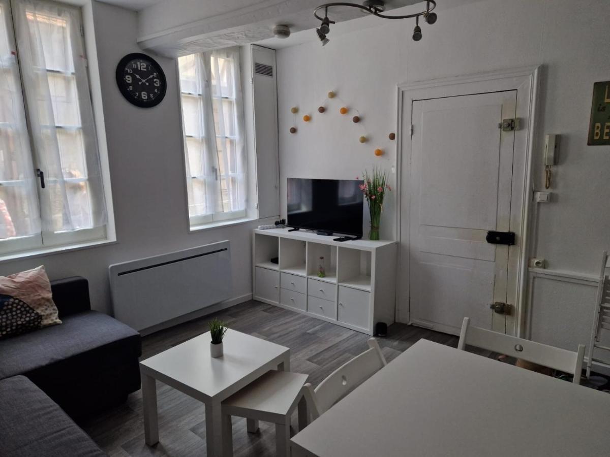 Superbe Appartement - Hypercentre - Rue Madeleine - 6 Personnes ทรัวส์ ภายนอก รูปภาพ